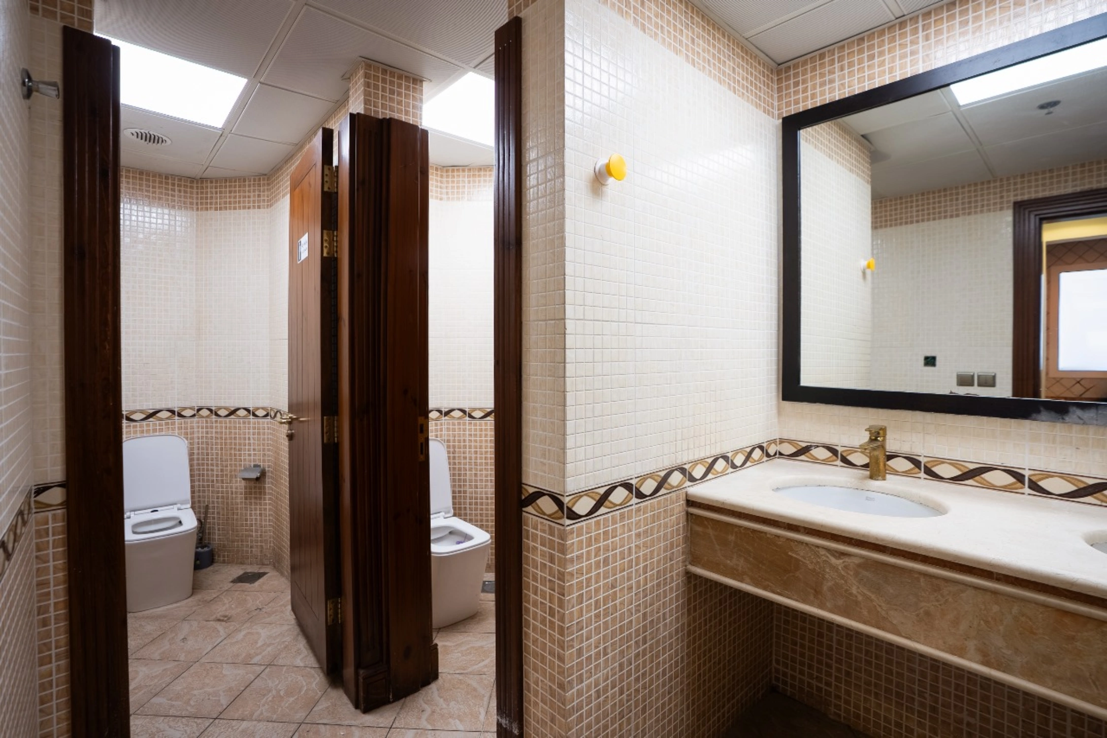 WhatsApp Image 2025-11-19 at 3.06.11 PM (1)