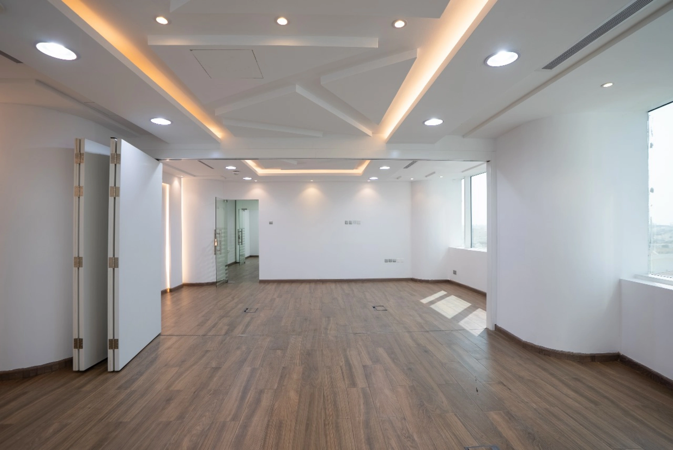 WhatsApp Image 2025-11-19 at 3.07.54 PM (2)